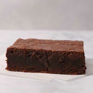 Side view of chocolate brownie